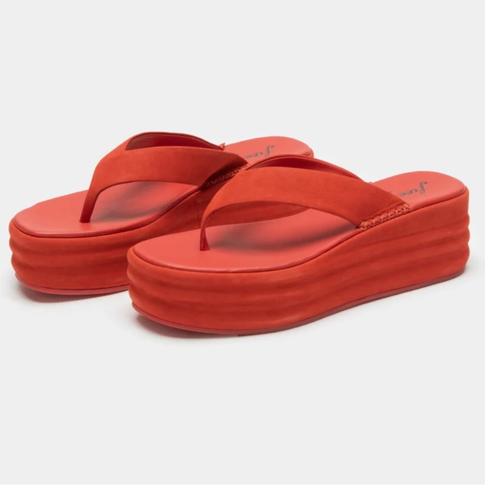 Free People Red Platform Flip Flop Sandals - Picture 2 of 7